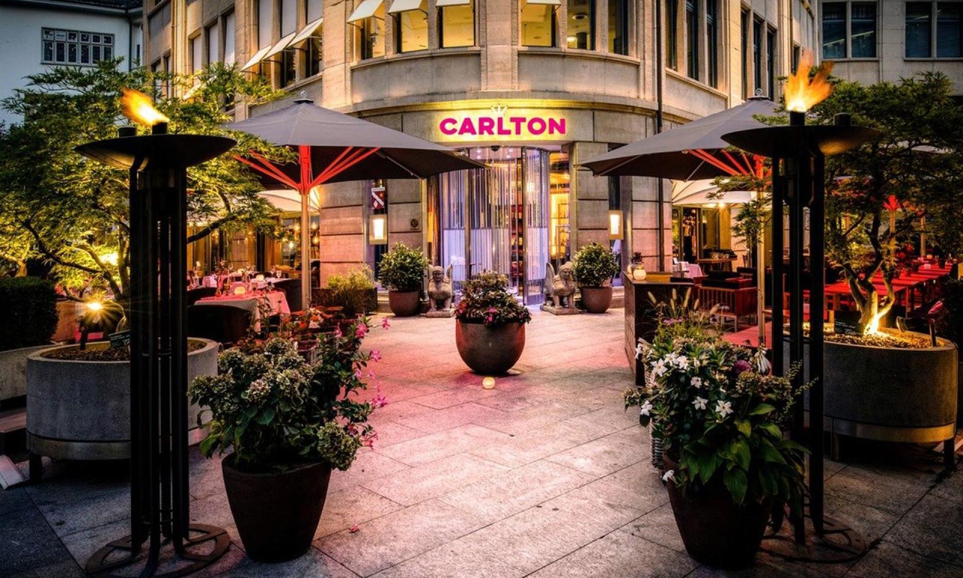 Carlton Restaurant: Aussensicht