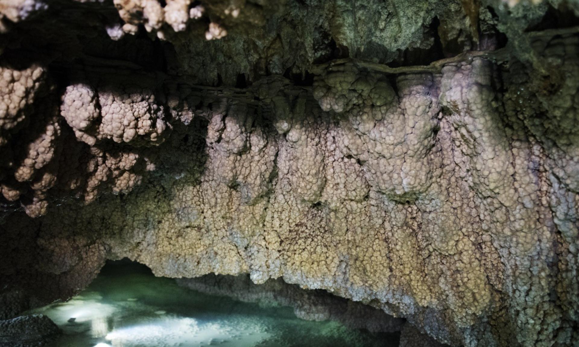 Höllgrotten Caves, Baar