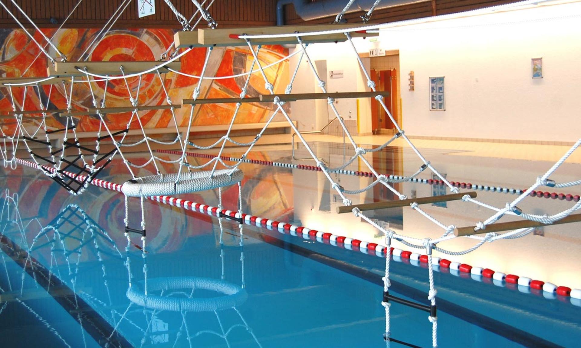 Piscine de Schmerikon Cage à poules