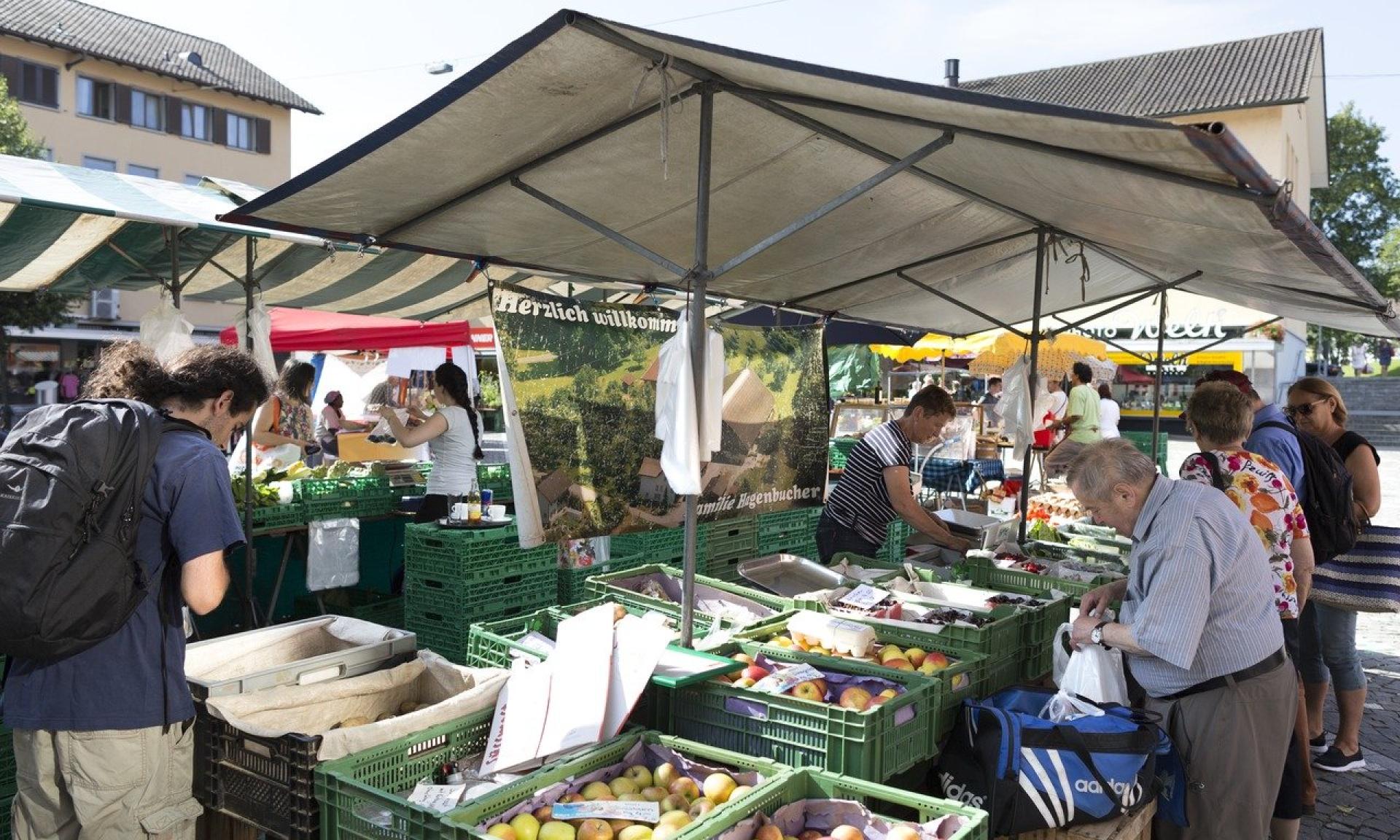 Wochenmarkt Altstetten, Zürich