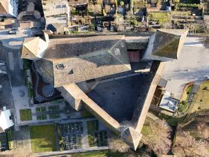Das Schloss Rapperswil aus der Vogelperspektive mit Schlossinnenhof
