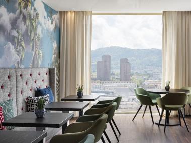 Renaissance Zürich Tower Hotel