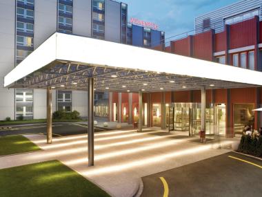 Mövenpick Zürich Airport - entrance