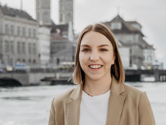 Melina Mezzatesta, CVB